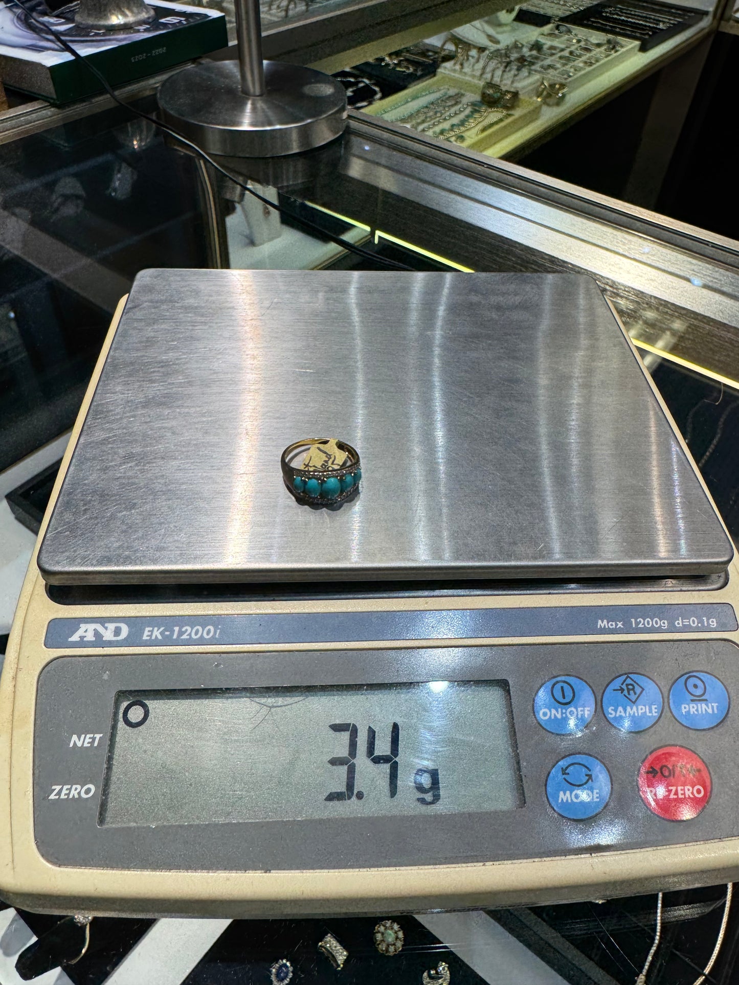 14k Gold Thailand Turquoise & Diamond Ring Excellent