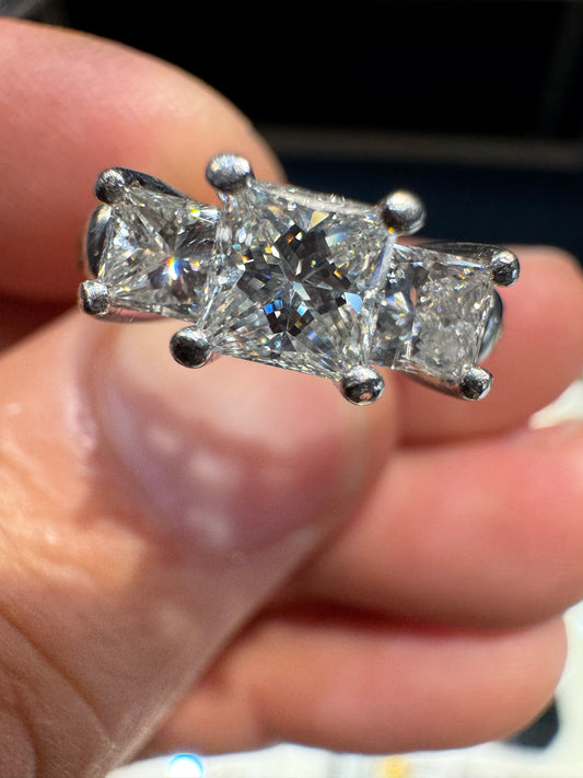 Platinum 950 Past Present Future Diamond Ring 1.50 Carats I/J Si2 Size 7 Natural