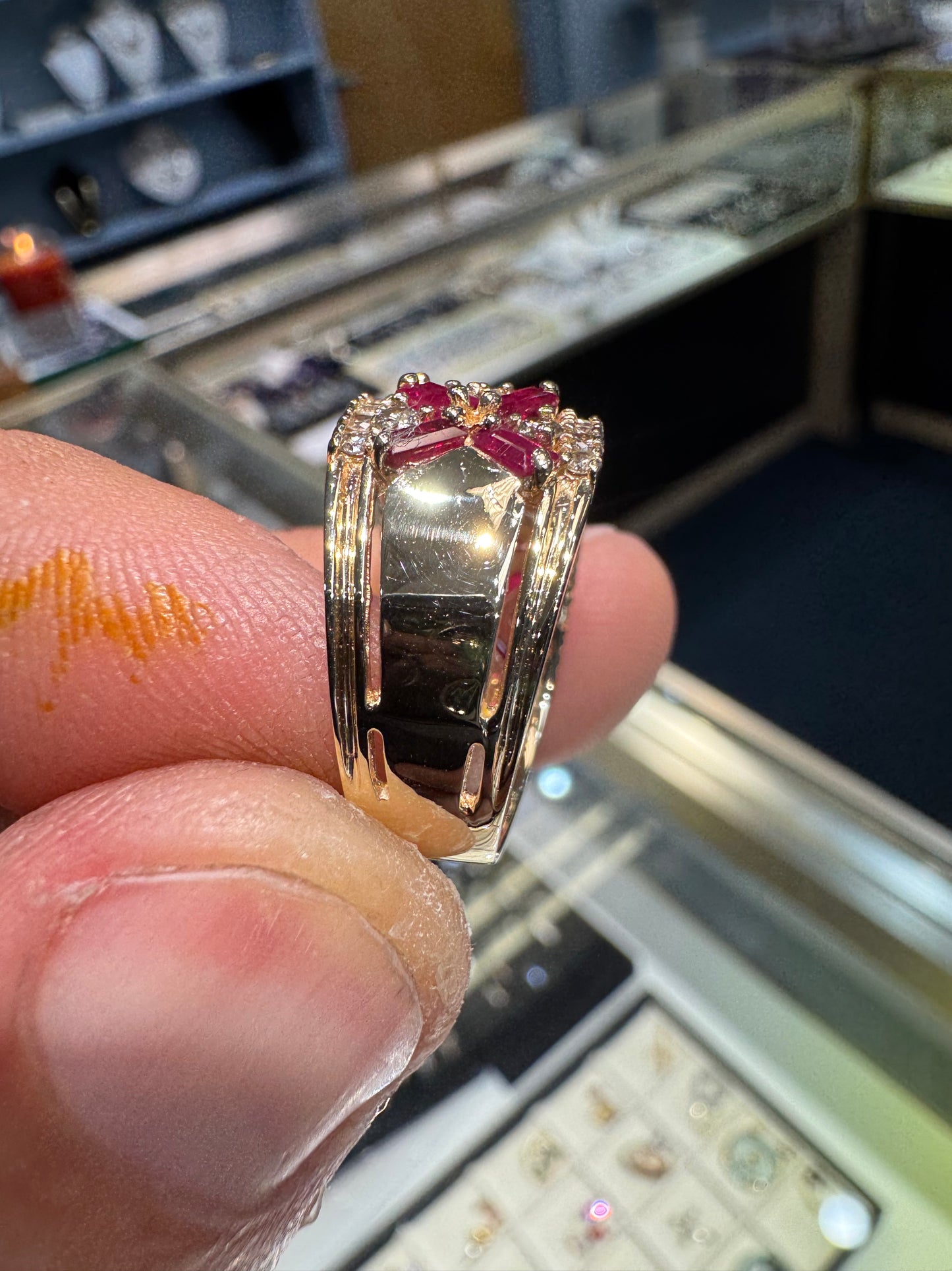 EFFY 14k Yellow Gold Ruby & Diamond Ring Band Natural 2.25 Carats Size 8 Nice
