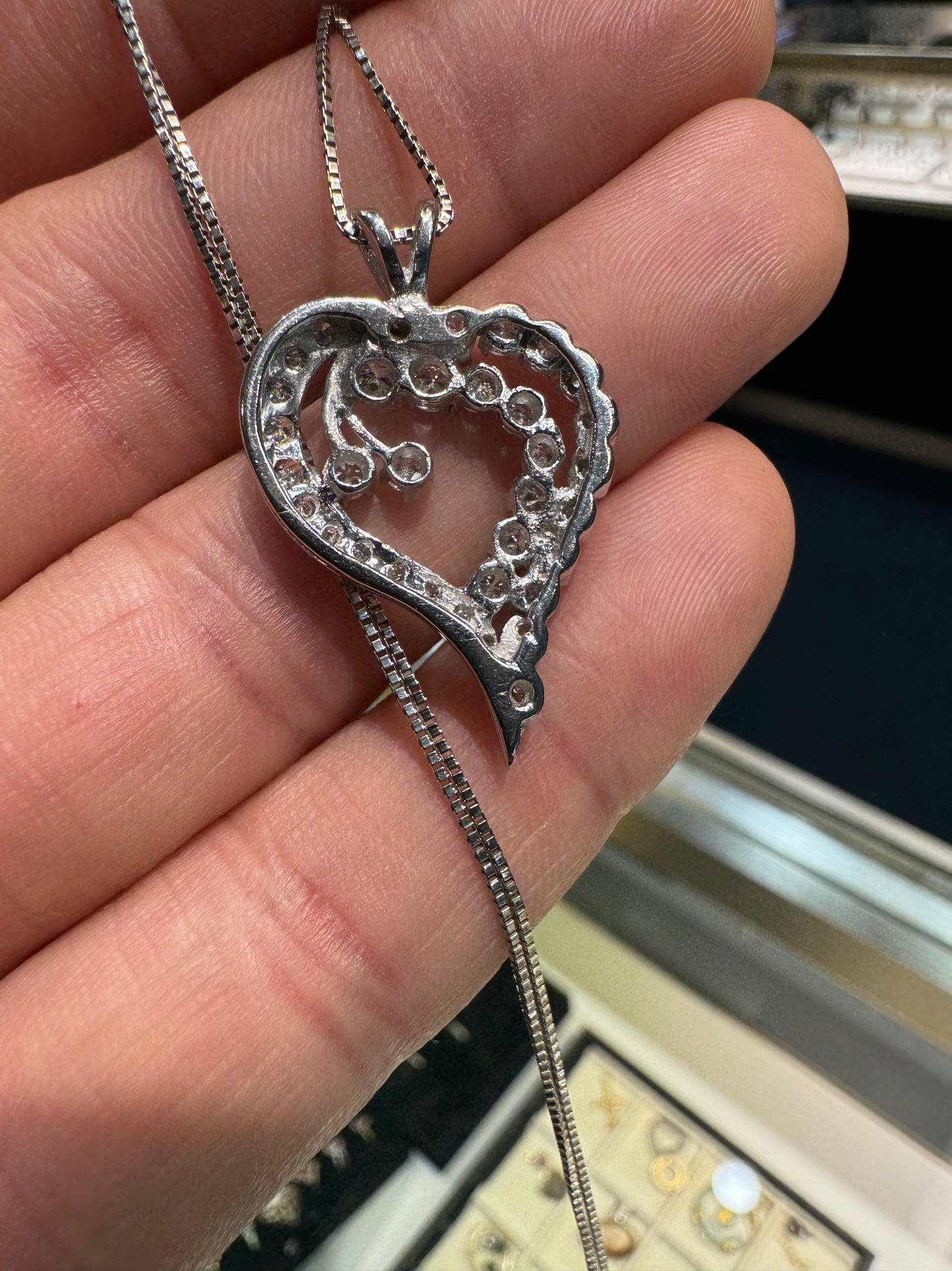 14k White Gold F/Vvs 1.53 Carat Natural Custom Vintage Diamond Heart Pendant
