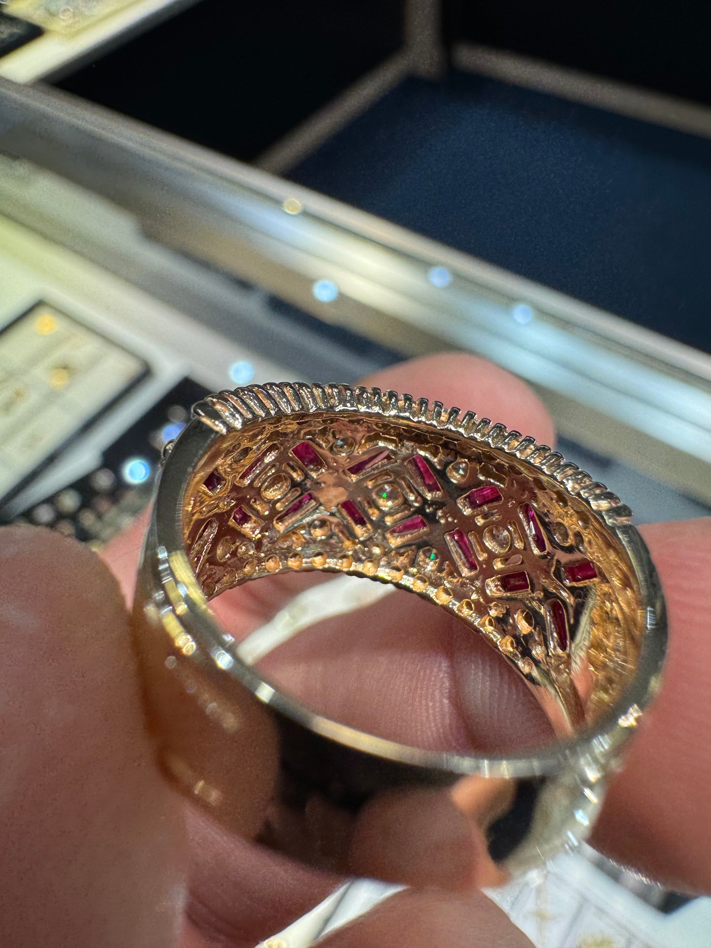 EFFY 14k Yellow Gold Ruby & Diamond Ring Band Natural 2.25 Carats Size 8 Nice