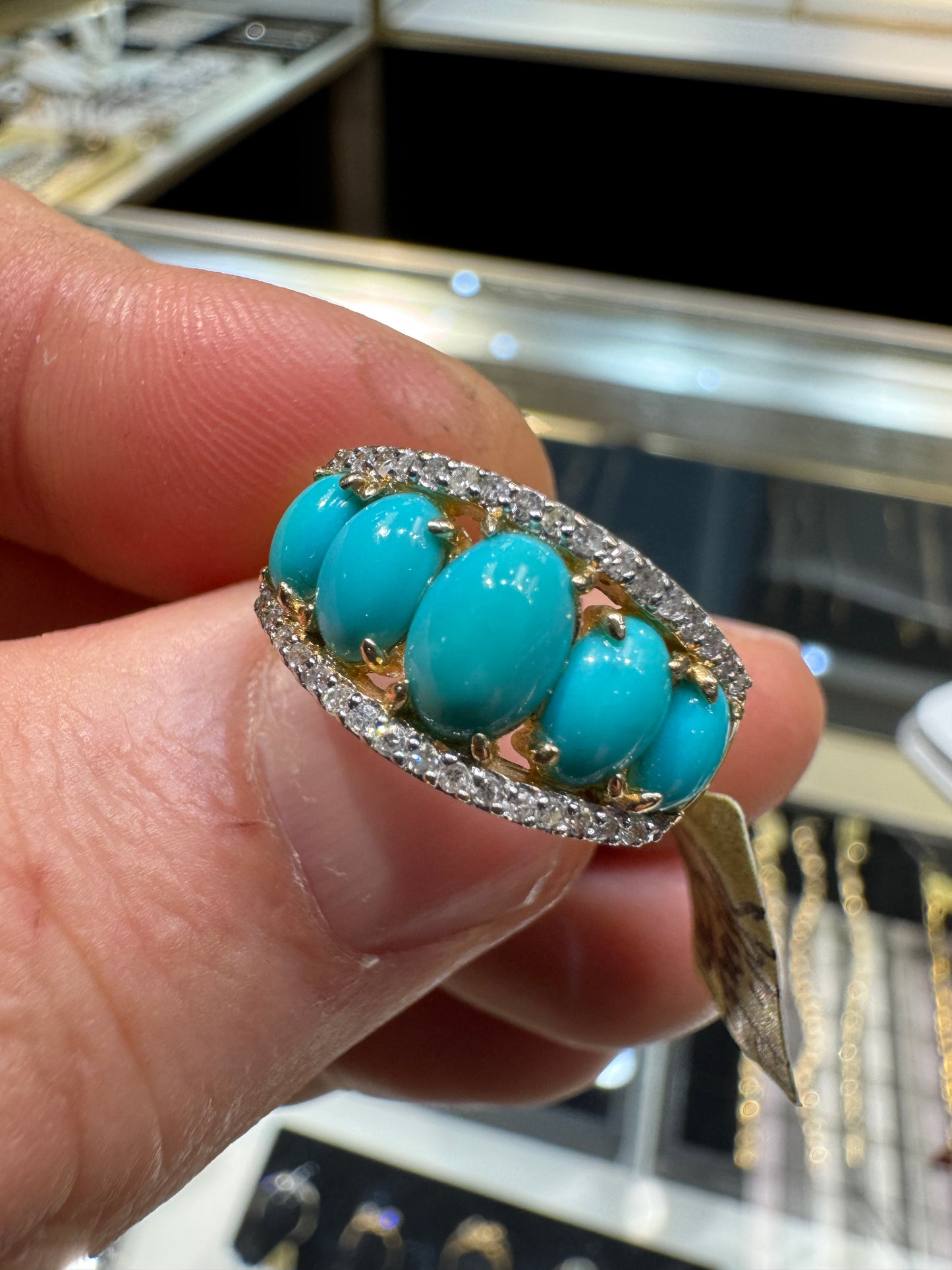 14k Gold Thailand Turquoise & Diamond Ring Excellent